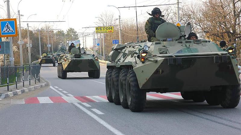 Qərb Rusiya qoşunlarının Ukrayna sərhədindən çıxarılmasını tələb etdi