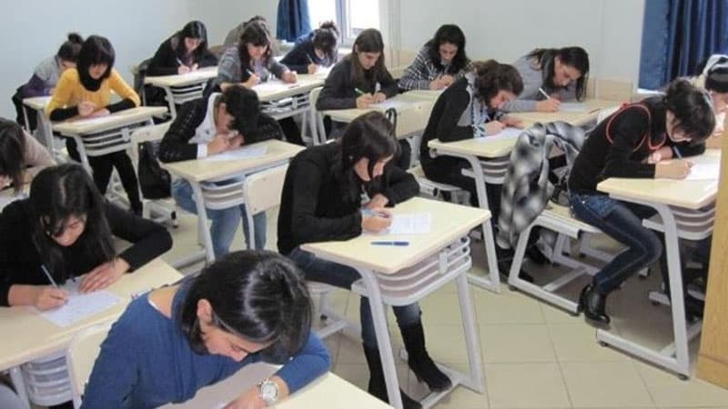 Bu gün 18 mindən çox şagird buraxılış imtahanı verəcək