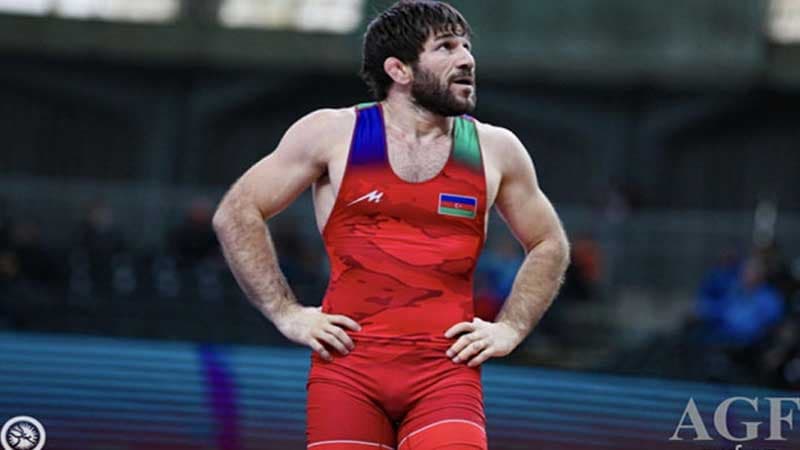 Güləşçimiz Avropa çempionatının finalına yüksəldi
