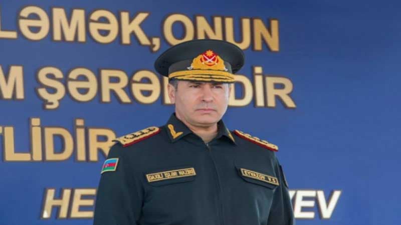 Vilayət Eyvazov sıra baxışı keçirdi