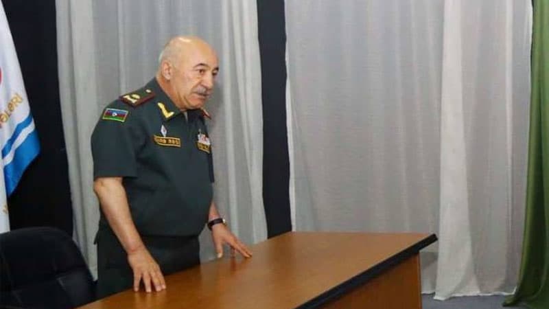 İşdən çıxarılan generaldan açıqlama