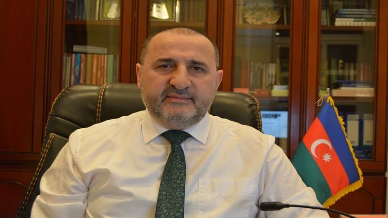 Mən deputat olanda onların nazirlərə necə yaltaqlandığını görmüşəm - İqtisadçı
