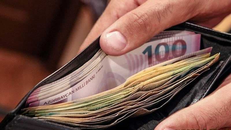 Bu işçilərin əməkhaqqı ilə bağlı müvafiq normativ aktlarında dəyişikliklər edildi