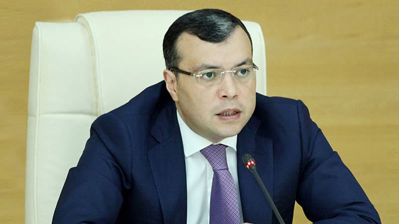 Azərbaycanlı nazir koronavirusa görə qohum və ailə üzvlərini itirib (VİDEO)
