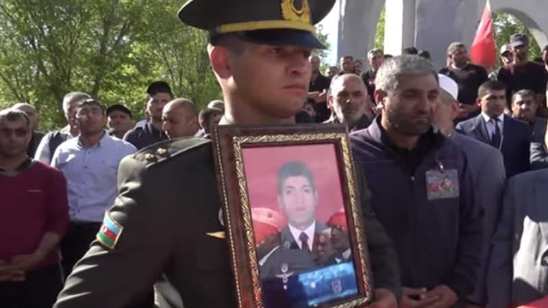 Şəhidimiz dəfn olundu (FOTO)