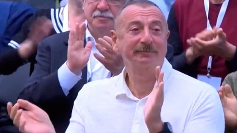 “Xarıbülbül” festivalında təsirli anlar (VİDEO)