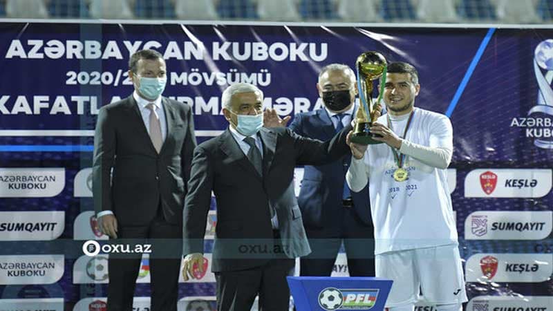 “Keşlə”yə ölkə kuboku təqdim olundu (FOTO)
