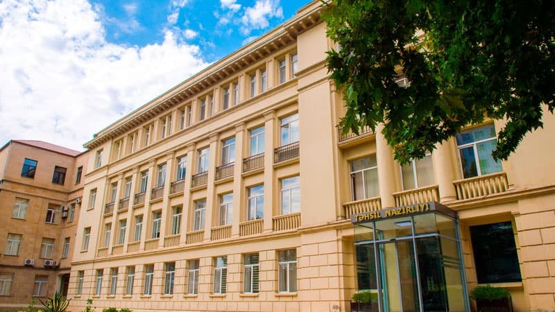 Təhsil Nazirliyinə 10 milyon manat ayrıldı (SƏRƏNCAM)