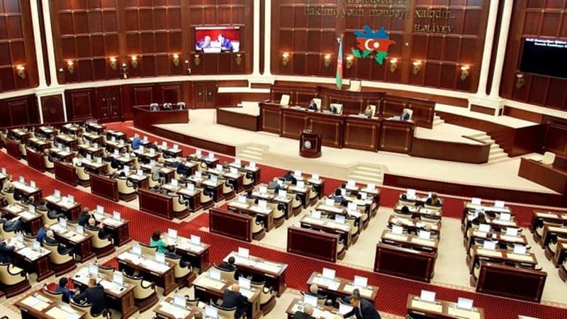 Milli Məclisin yaz sessiyasında müzakirəyə çıxarılmayan qanun layihələri (SİYAHI)