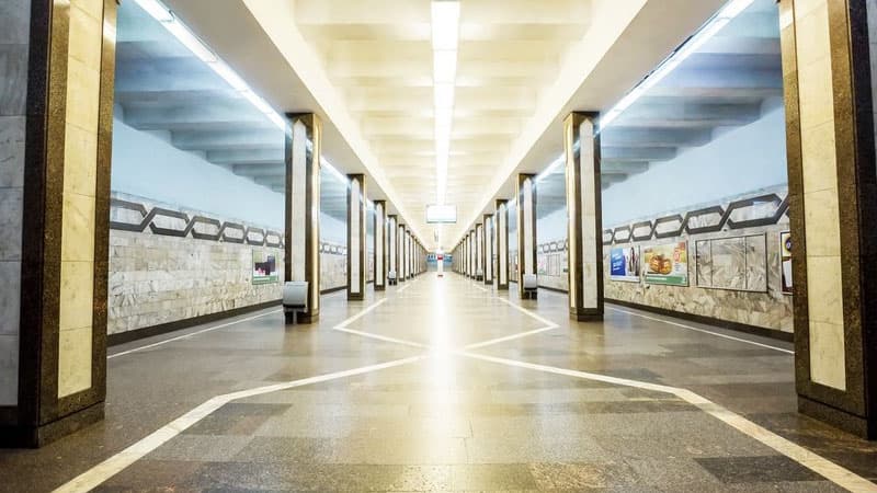 Metroda 5 yaşlı uşaq tapıldı
