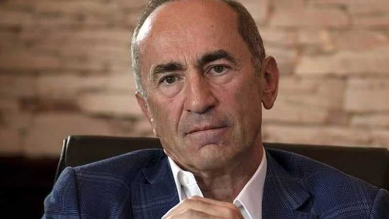 Robert Köçəryan: "Dörd ayda Ermənistanı 80 min nəfər həmişəlik tərk edib"