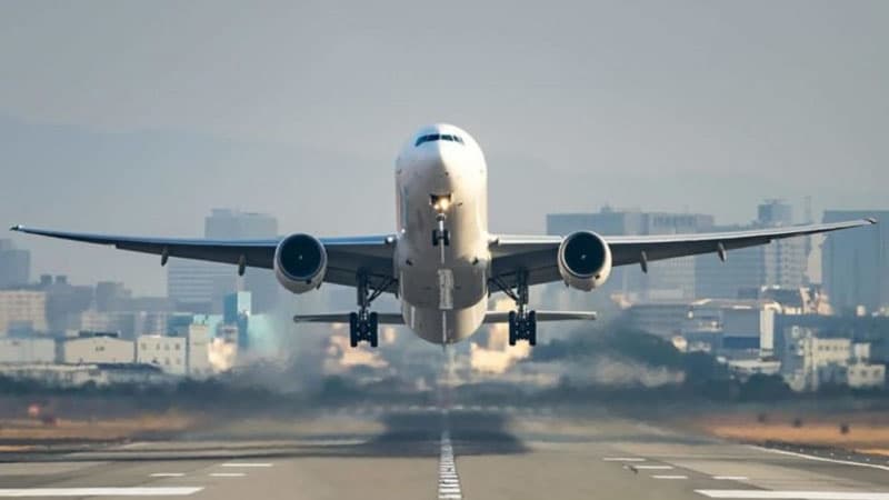 Rusiya və Türkiyə vətəndaşlarının Azərbaycana hava yolu ilə səfəri bərpa olunur (RƏSMİ)