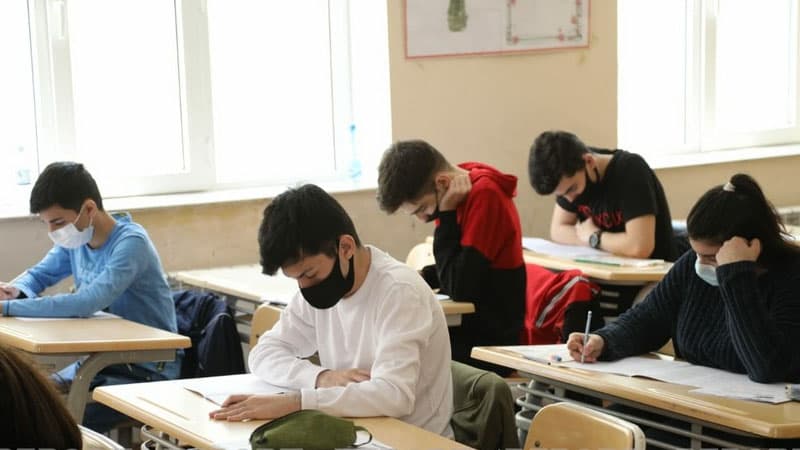 9 illik orta təhsil üzrə buraxılış imtahanlarının nəticələri elan olundu