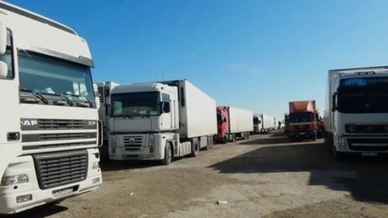 Samur gömrük postunda sıxlığın aradan qaldırılması üçün qaynar xətt yaradıldı