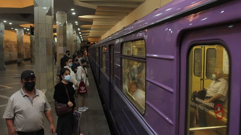 Metroda sərnişinlərin sayı nədən azalıb?