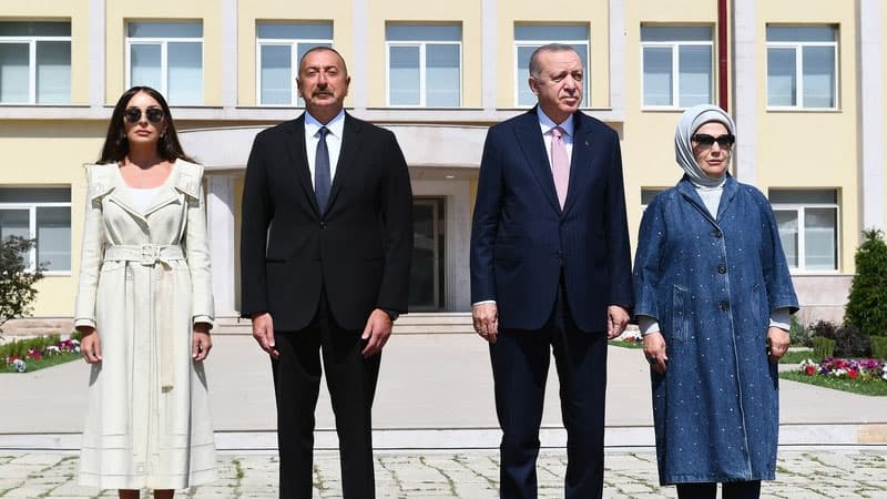 Türkiyə Prezidenti və xanımının şərəfinə nahar verildi