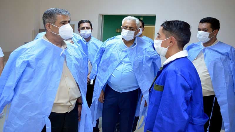 Silahlı Qüvvələr Günü münasibətilə müdafiə naziri hərbi hospitalda olub (VİDEO)