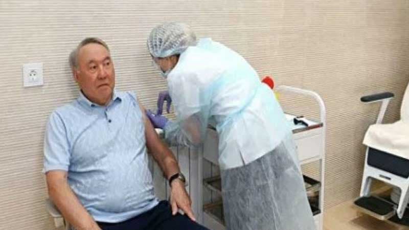 Nazarbayev "Sputnik V"ni seçdi