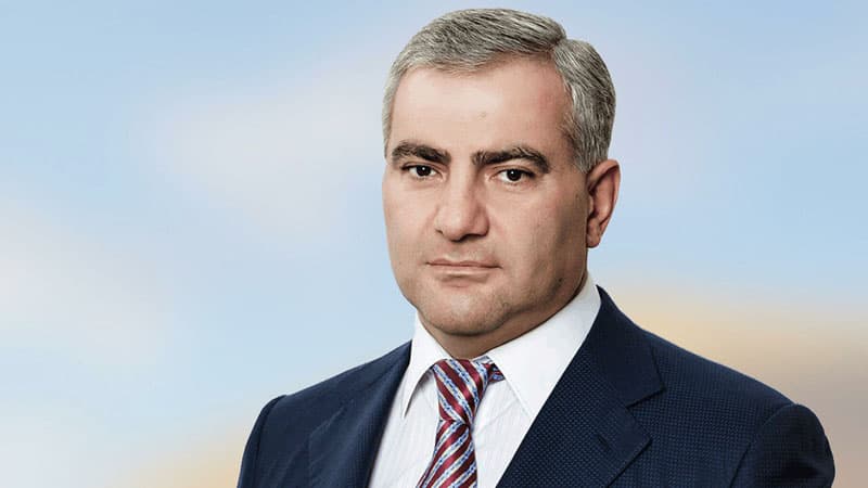 Belə çıxır, Rusiya Karapetyan vasitəsi ilə Ermənistanı idarə edəcək (ŞƏRH)