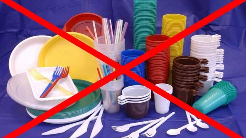 Britaniya Azərbaycanın plastik qablarla bağlı qərarını alqışlayır