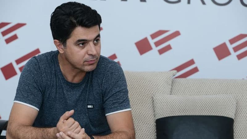 Güneyli müğənni: “Sizdə qadınlara zülm edirlər” (MÜSAHİBƏ)