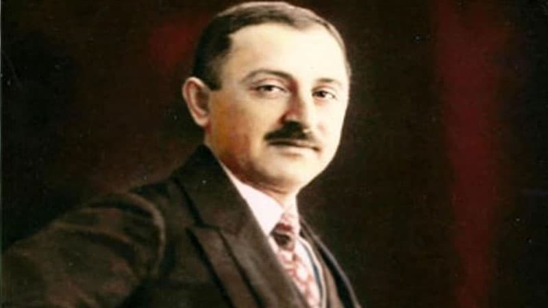 Kübar və sevimli Baş nazir