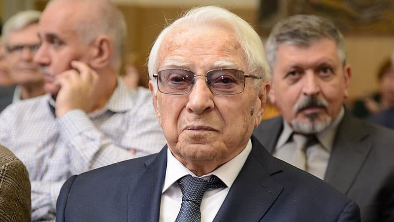 Dünya şöhrətli azərbaycanlı alim vəfat etdi