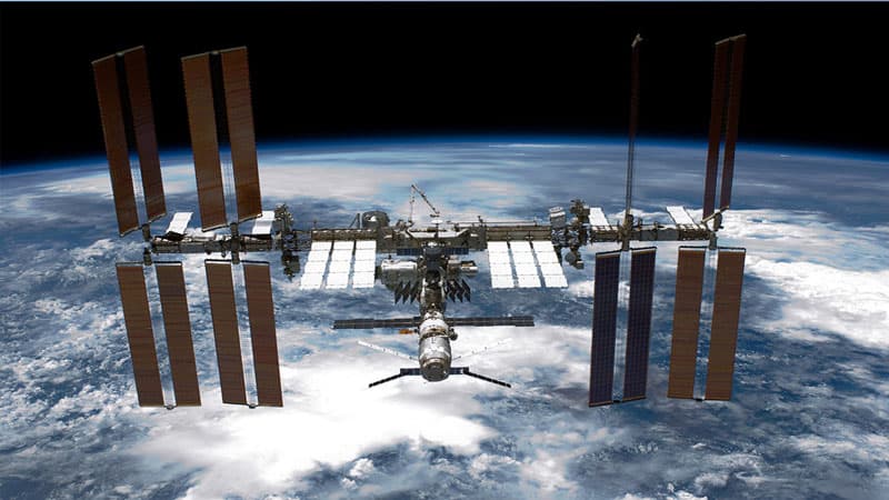 NASA BKS-in naməlum obyektlə toqquşma təhlükəsini açıqladı