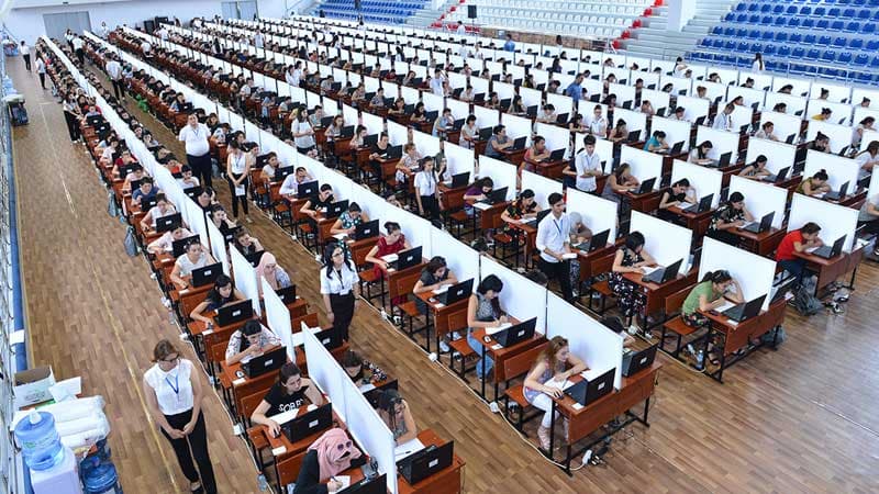 Müəllim olmaq istəyən daha iki nəfər ən yüksək bal topladı (FOTO)