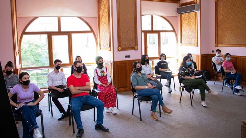 “New Media Hub” platforması çərçivəsində təlimlər davam edir