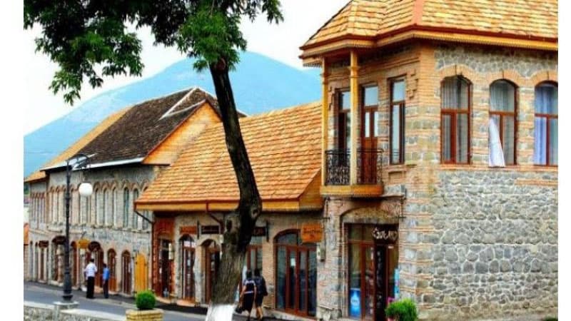 Rayon otellərində bir gecəlik istirahətin od tutan qiyməti (SİYAHI)