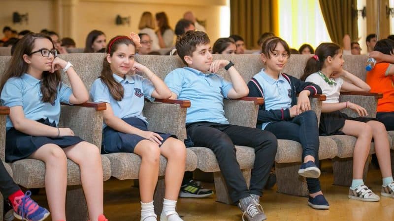 Rayonlarda özəl məktəblər niyə açılmır? (ŞƏRH)
