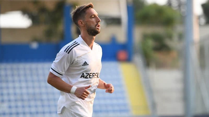 FIFA xorvatiyalı futbolçunun Azərbaycan millisində oynamasına icazə verdi