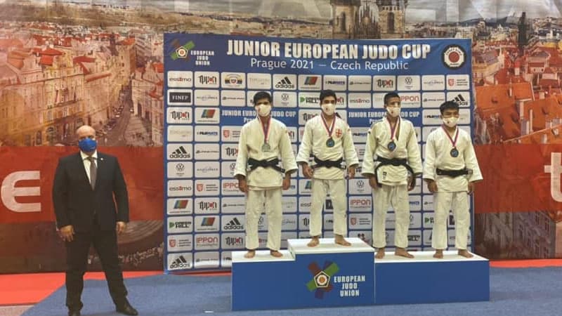 Cüdoçularımız Praqada 4 medal qazandı (FOTO)