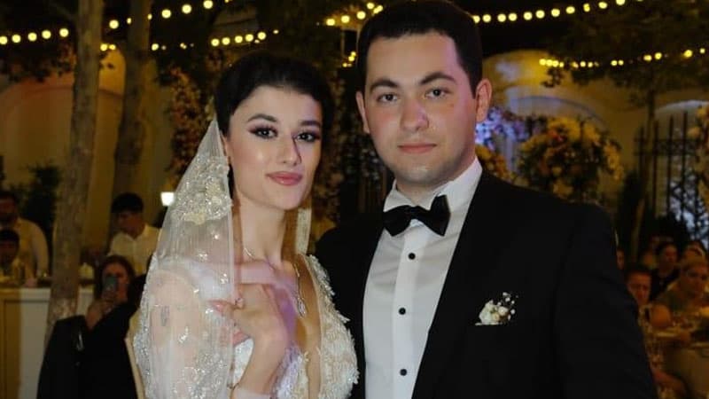Əməkdar artistin qızının toyu oldu (FOTOLAR)