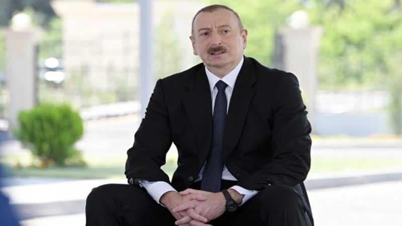 Prezident Gəncədə ermənilərin raket atdığı əraziyə getdi