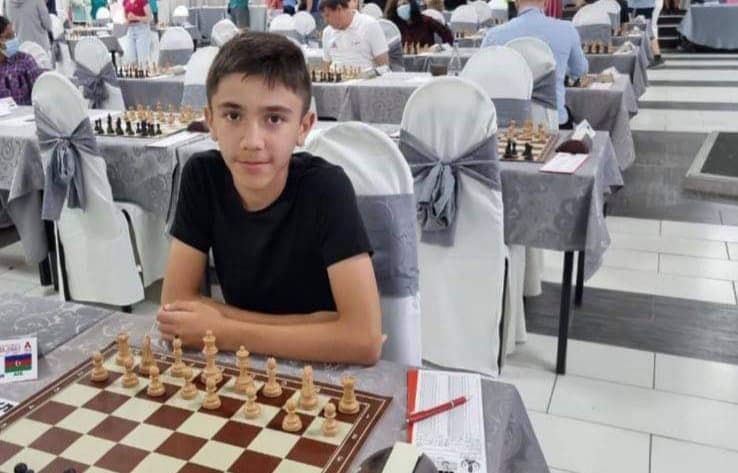 13 yaşlı şahmatçımızdan beynəlxalq uğur
