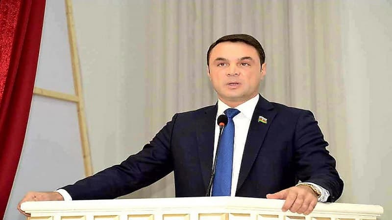 Polisi döyən deputat mandatından məhrum edilə bilərmi?
