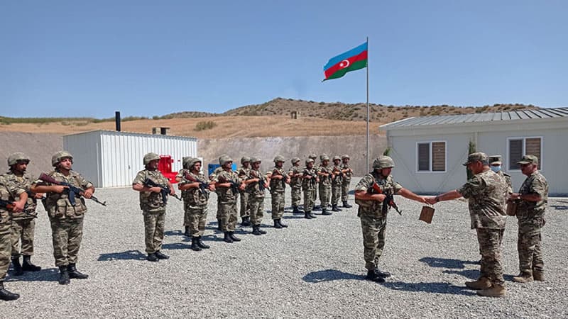 Zakir Həsənov ordunun döyüşə hazırlıq səviyyəsini yoxladı, tapşırıqlar verdi (FOTO/VİDEO)