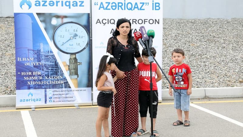“Azəriqaz” Novxanıda “Açıq mikrofon” aksiyası keçirdi (FOTO)