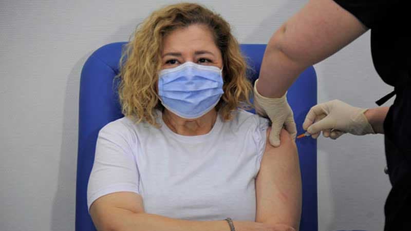 Peyvənd olunanlar niyə maska taxmalıdır? - Hande Harmancıdan açıqlama