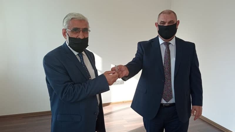 Daha 2 siyasi partiya ofislə təmin olundu