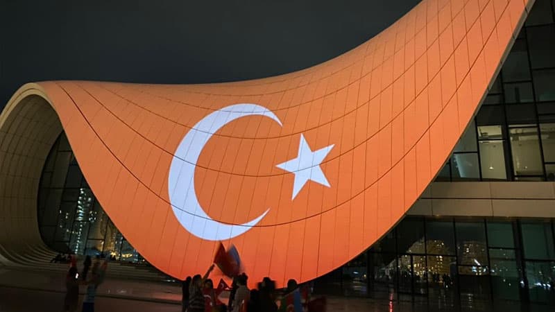 Bakıda Türkiyəyə dəstək aksiyası (FOTO)