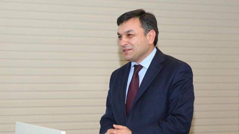 Eldar Əzizov töhmət verdi: İcra başçısı onu işdən çıxardı