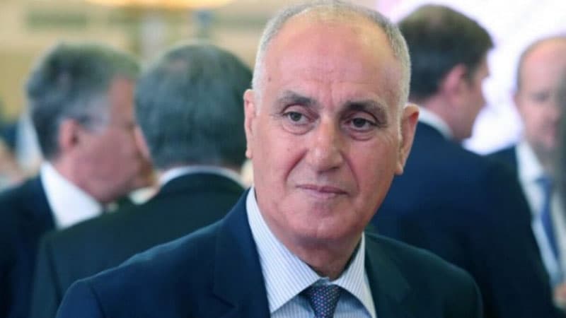 Prezident AZƏRTAC-ın rəhbərini təltif etdi