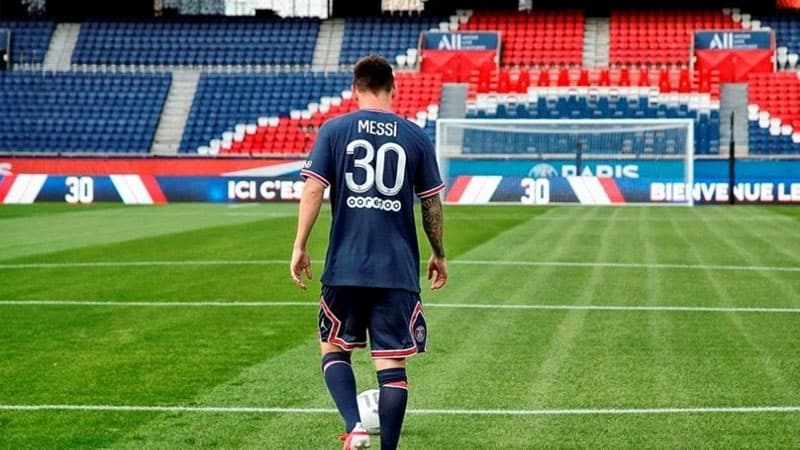 Messinin PSJ formalarının satışı Ronaldonu kölgədə qoydu
