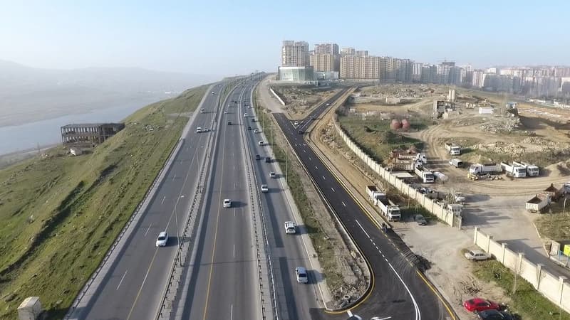 Bakıda yolların yenidən qurulmasına 1,6 milyon manat ayrıldı (SƏRƏNCAM)