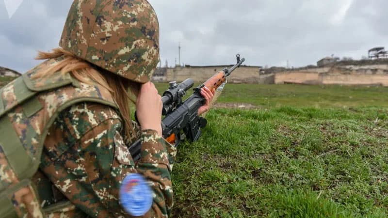 Ermənistan: Döyüşə qadınlar gedir – Paşinyan qərar verdi