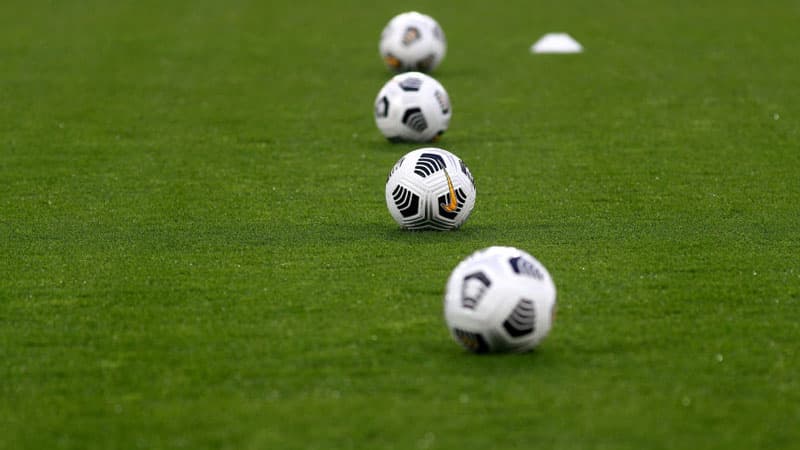 İngiltərədə oynayan futbolçulara qadağa