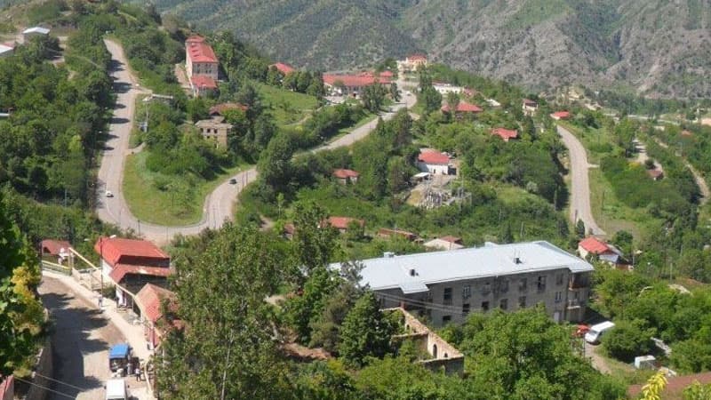 Azərbaycan hərbçiləri ölkəni İranla birləşdirən yolu bağladı - Ermənistan MTX